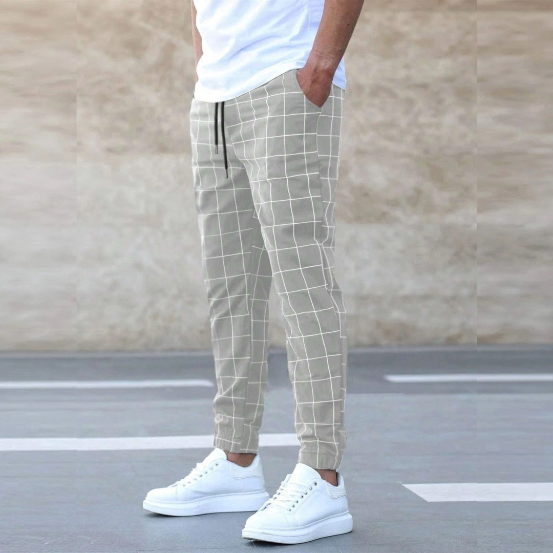 18 Seamless gabardine chino pants (Black) | U
